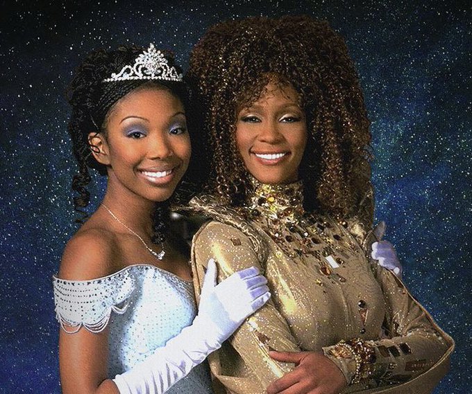 We need to thank WHITNEY HOUSTON for giving us the cheetah girls and princess diaries and Cinderella<a href="/tag/vmas"class="tags"><span>#vmas</span></a>