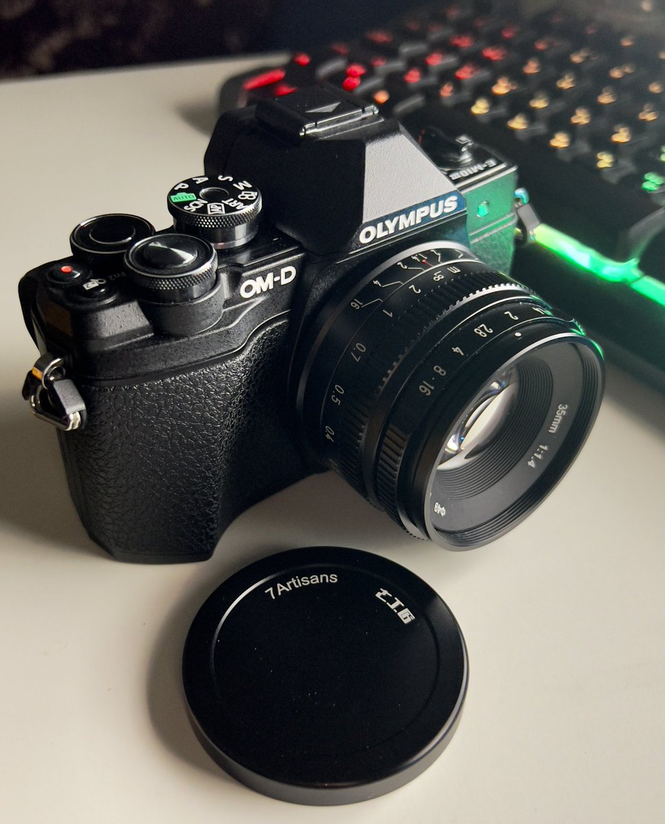 gevorg_r's tweet photo. The Camera 📸 The Photos
Olympus EM10 MIII
7Artisans 35mm F1.4
#photography #olympus #omdsystem #filmphotography #NaturePhotography #photo https://t.co/RHULPZ1YAF