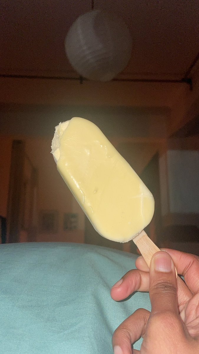 nicki_preta's tweet photo. Só um sorvetinho nesse frio 🥶 https://t.co/h0RhxhXxbB