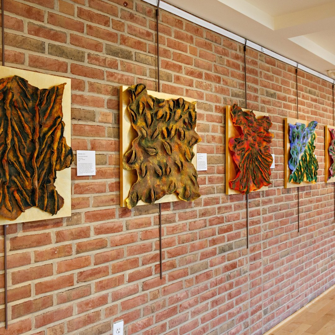 The Beyond Tradition Exhibit is an exciting collection of multimedia works created by seven multi-cultural women artists. You have the unique opportunity to explore this expansive collection and gain insight into the creative minds behind it.

Learn more: sandyspringmuseum.org/exhibits-colle…