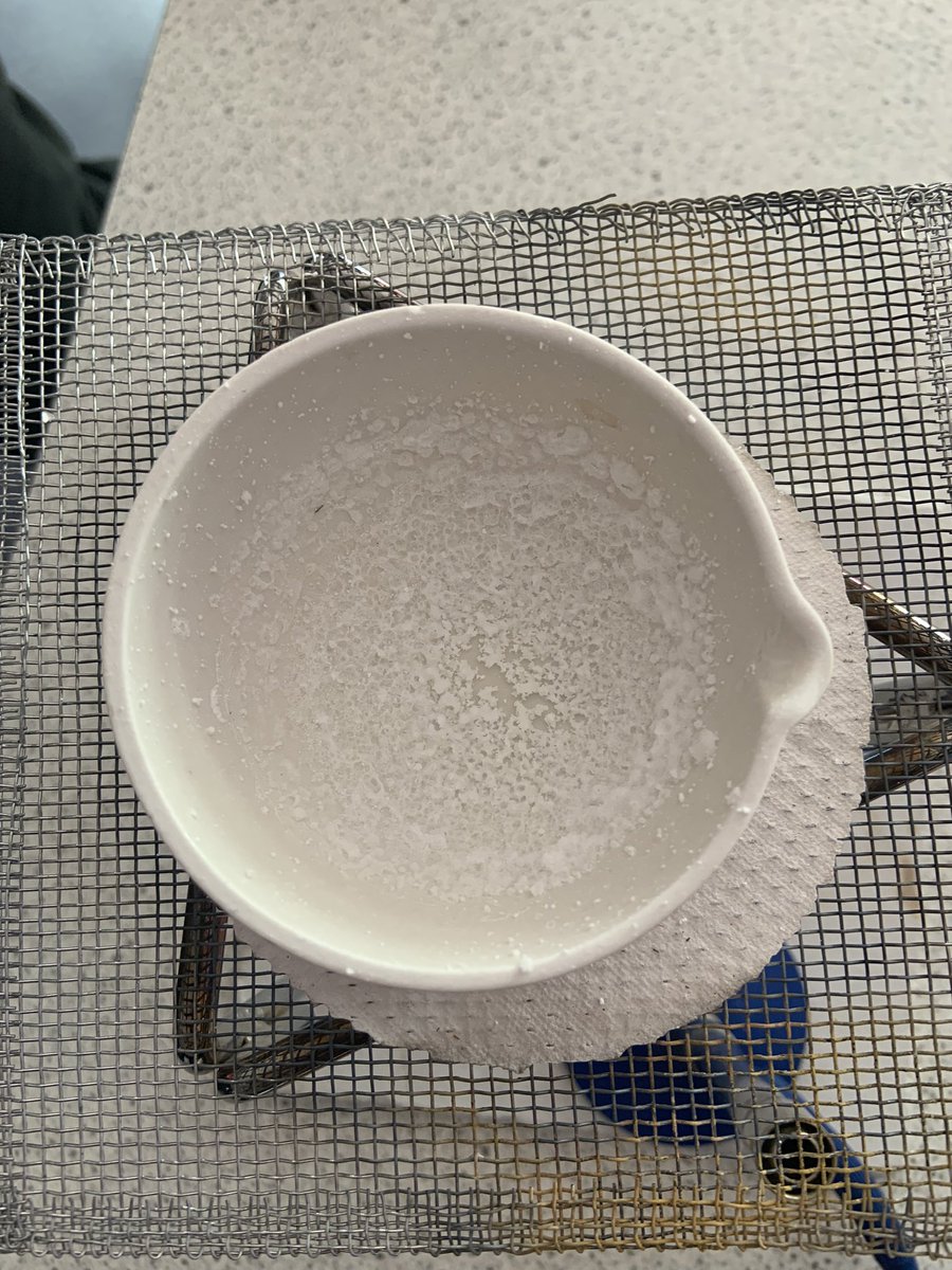 We’re very impressed with practical skills and attention to safety in 8e1’s investigation today. Crystallisation of saltwater worked perfectly 🥼🥽<a href="/TrinityAcadStE/">Trinity Academy St Edward’s</a> 
#STEMeducation #chemisty