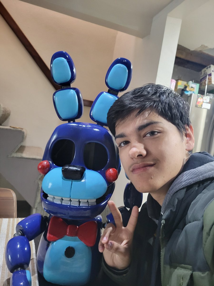 amintzio's tweet photo. @FastyDubs por si te gusta fnaf apa https://t.co/ULuEBuMsef