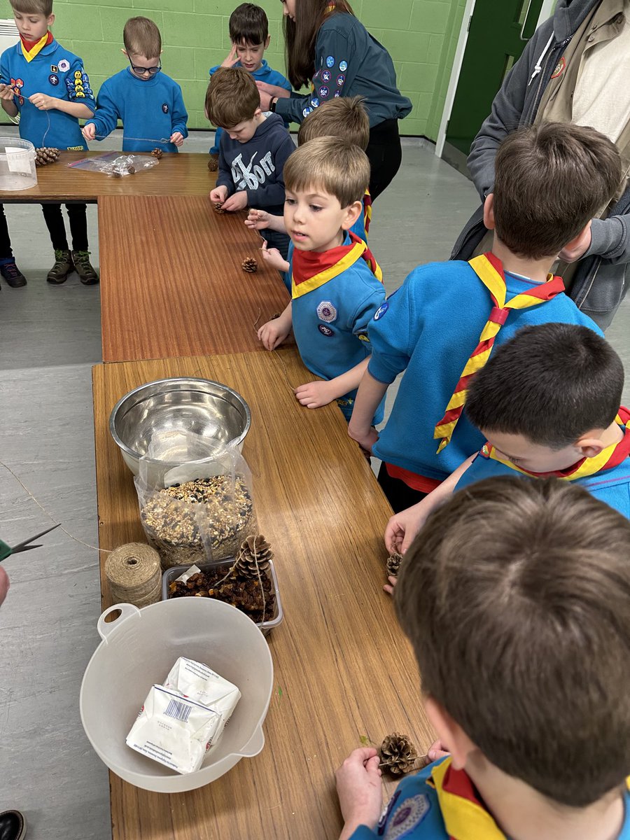 katemacrae's tweet photo. Tonight, I made pine cone feeders with Weddington Beavers 😁❤️ https://t.co/Fr5XNDzzdz