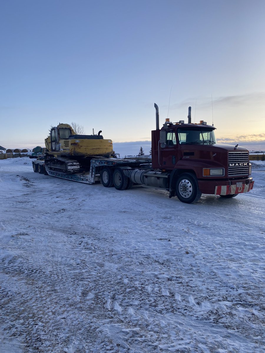 Thorranching's tweet photo. Went out and picked this up on the weekend, pastures and the ranch are sure going to get cleaned up and improved https://t.co/wyf5Qkoegt