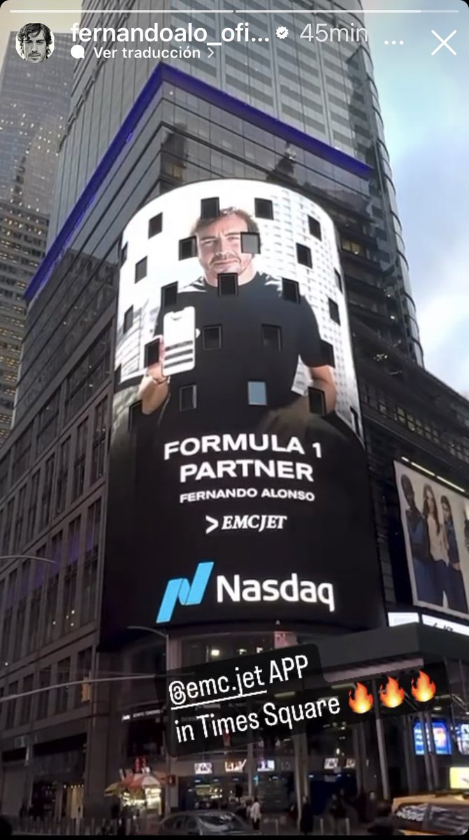 Madaor's tweet photo. Nuestro campeón @alo_oficial sale en un anuncio de #Emcjet que promociona en #timessquare en la ciudad de los Rascacielos o Gran Manzana “New York” 

#FernandoAlonso #NewYorkCity #F1 https://t.co/CFc7OFDkfd
