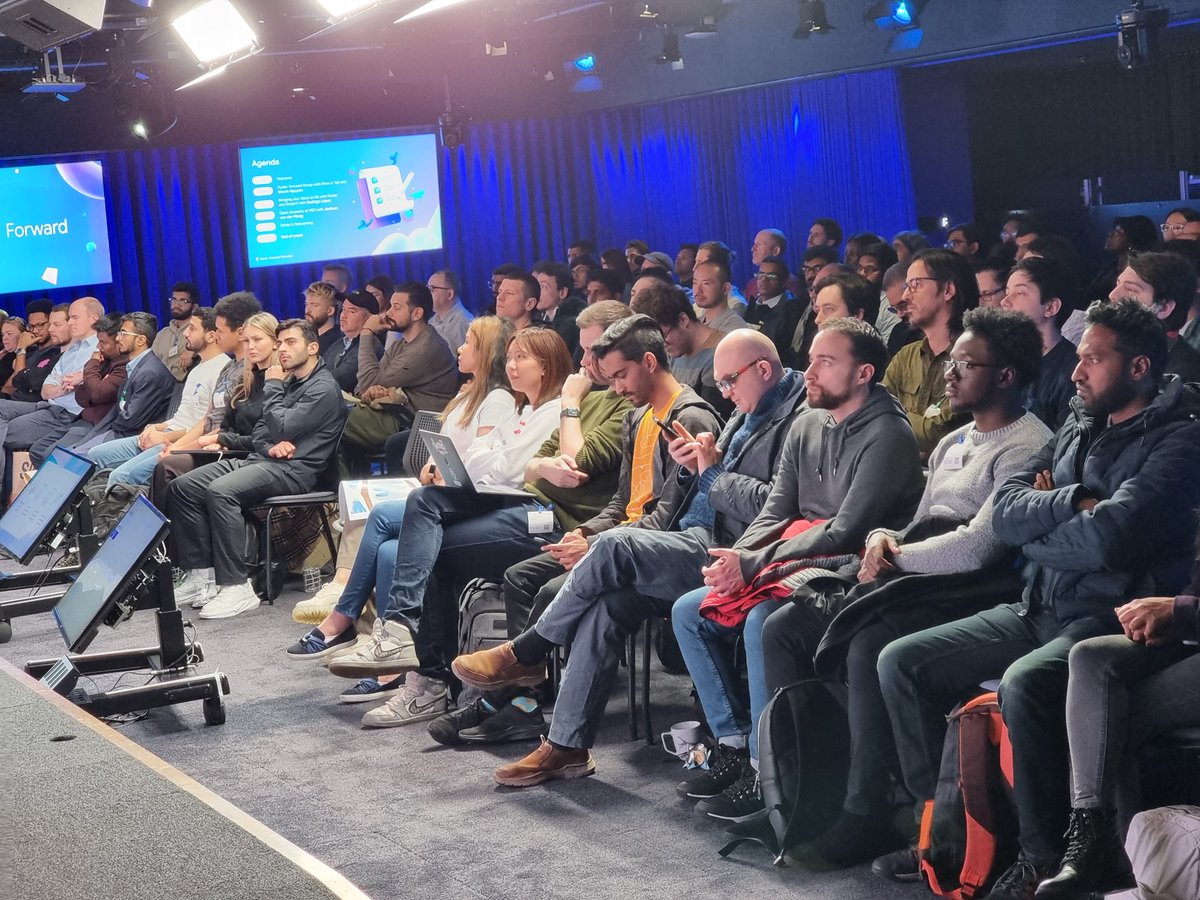 KelkarRenuka's tweet image. 🥳Here is @KhanhNwin our first speaker of the #FlutterForwardExtendedLondon
#FlutterForward #FlutterForwardExtended 
@devangelslondon
@gdg_london @FlutterLDN @FlutterDev 
@gdg_london @tiyachows @teresa_wyy @codemagicio @VGVentures @invertaseio