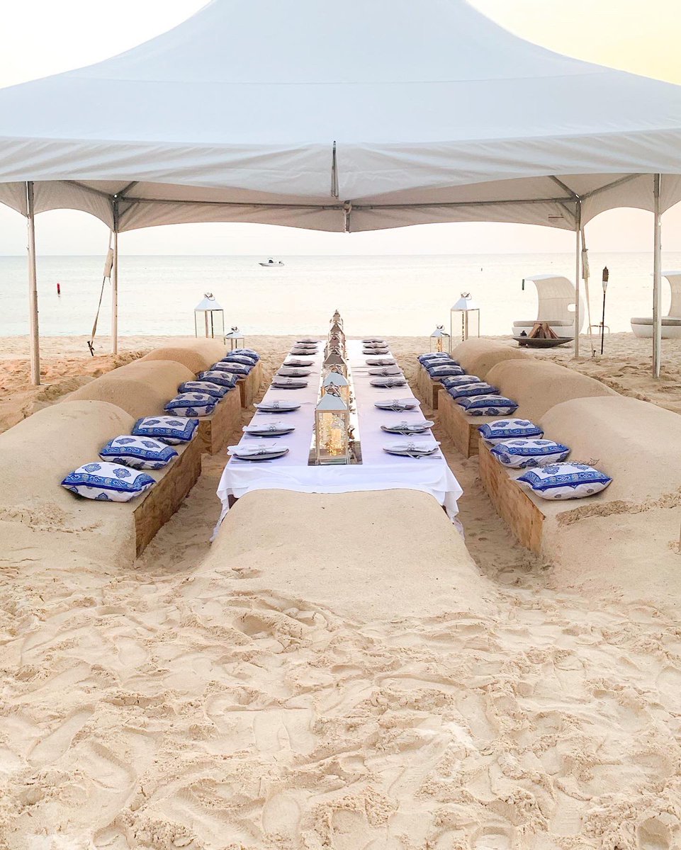codicoordinates's tweet photo. Which one of these unique dining experiences would you want to go to? 

Beach, cave, underwater or white party? https://t.co/eB8R1gI91V