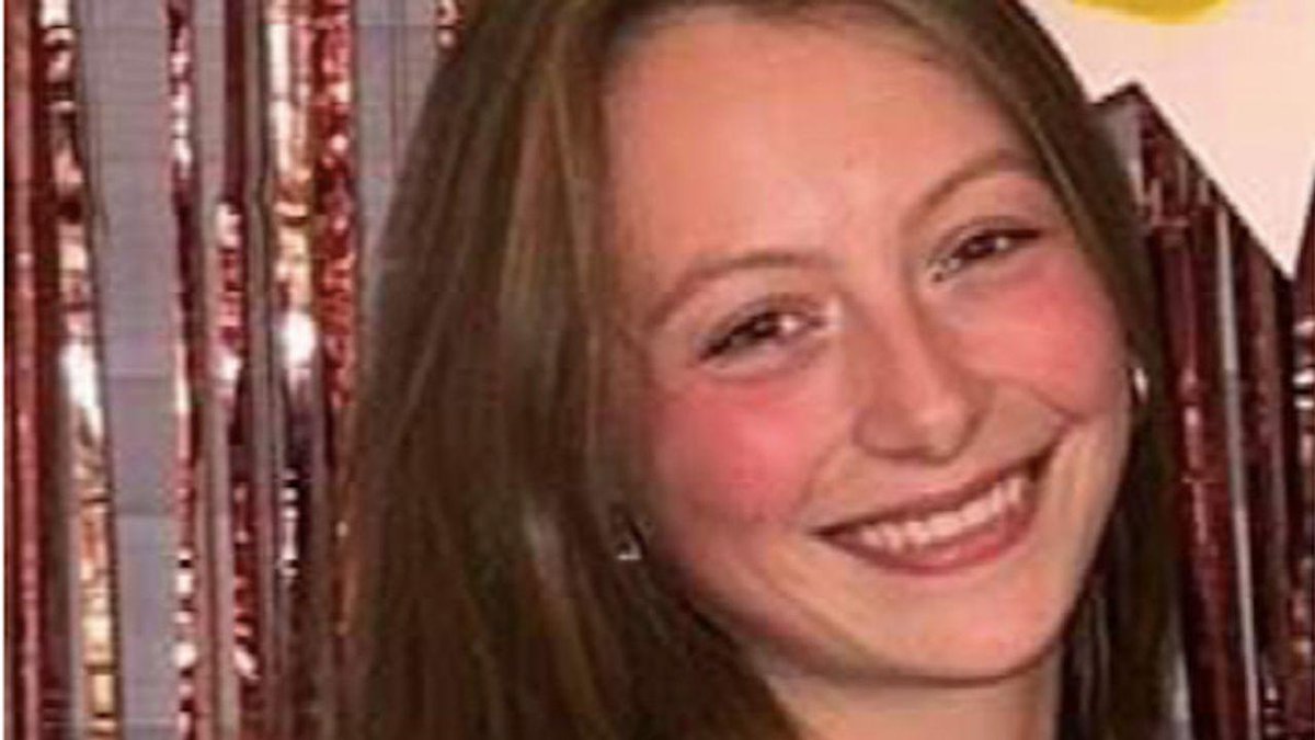 Brest : une étudiante disparaît après une soirée en boîte, un appel à témoins lancé tf1info.fr/justice-faits-…