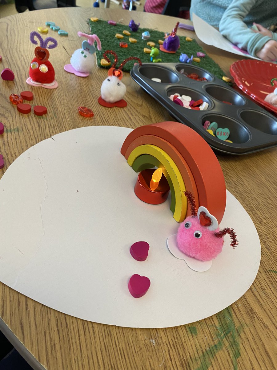 Tdrysdale2's tweet photo. #loosepartsplay #kindergarten @LionsOvalPS @SCDSBey @ELoosepartsplay https://t.co/zW4kVjjNgn