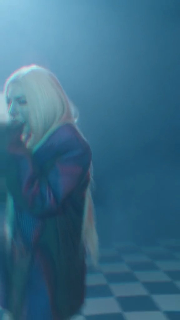 wonh!to9000 on Twitter: "DIAMONDS AND DANCEFLOORS BY AVA MAX OUT NOW!"