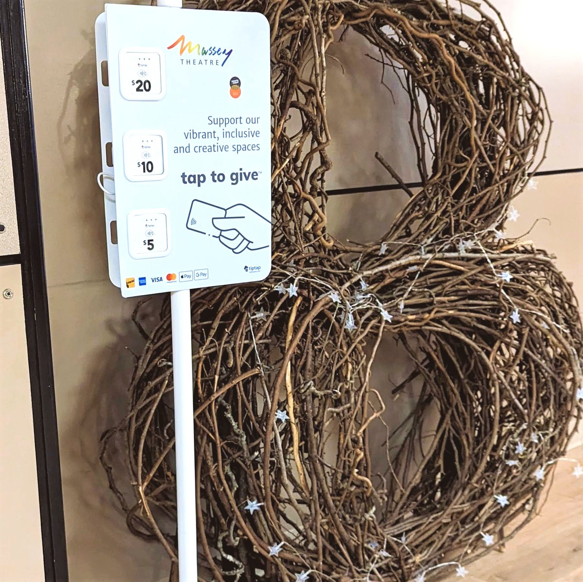 EighthandEight's tweet image. When you visit our complex, you may notice this stand. A quick tap on the stand will make an impact on our commitment to bringing the community a vibrant, inclusive space for the arts. Thank you for your generous support!

#NewWest #CreativeSpaces #supportlocalcharity