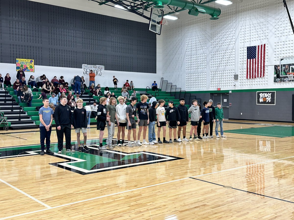 Loved being able to appreciate and recognize our middle school basketball teams last Friday at the Varsity basketball games against Collinsville. The future is bright in Tioga 💪
#TiogaTough 

<a href="/CoachChadRogers/">Chad Rogers</a> 
@ClubTioga