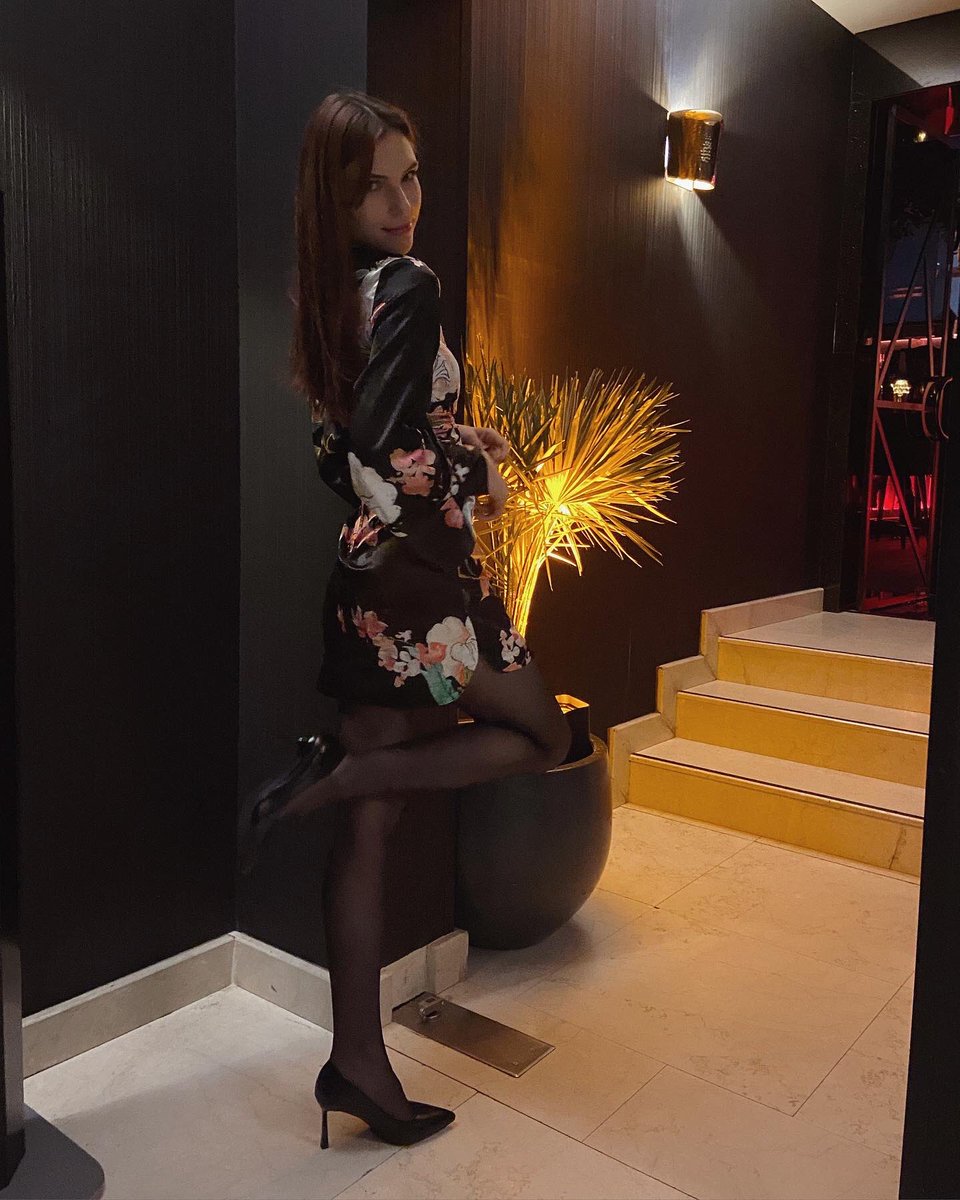MBezdiga's tweet photo. Birthday girl💫 https://t.co/dpLLZafGoZ