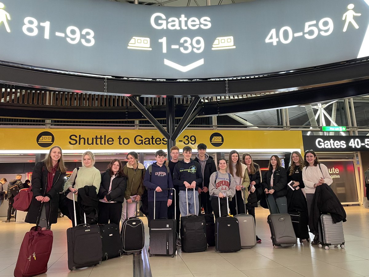 Y13 and y12 French ready to fly to Bordeaux ✈️✈️🇫🇷🇫🇷  #succeedingtogether #minster #works #Wisdom #optimisim #resilience #kindness #service #french #lefrançais