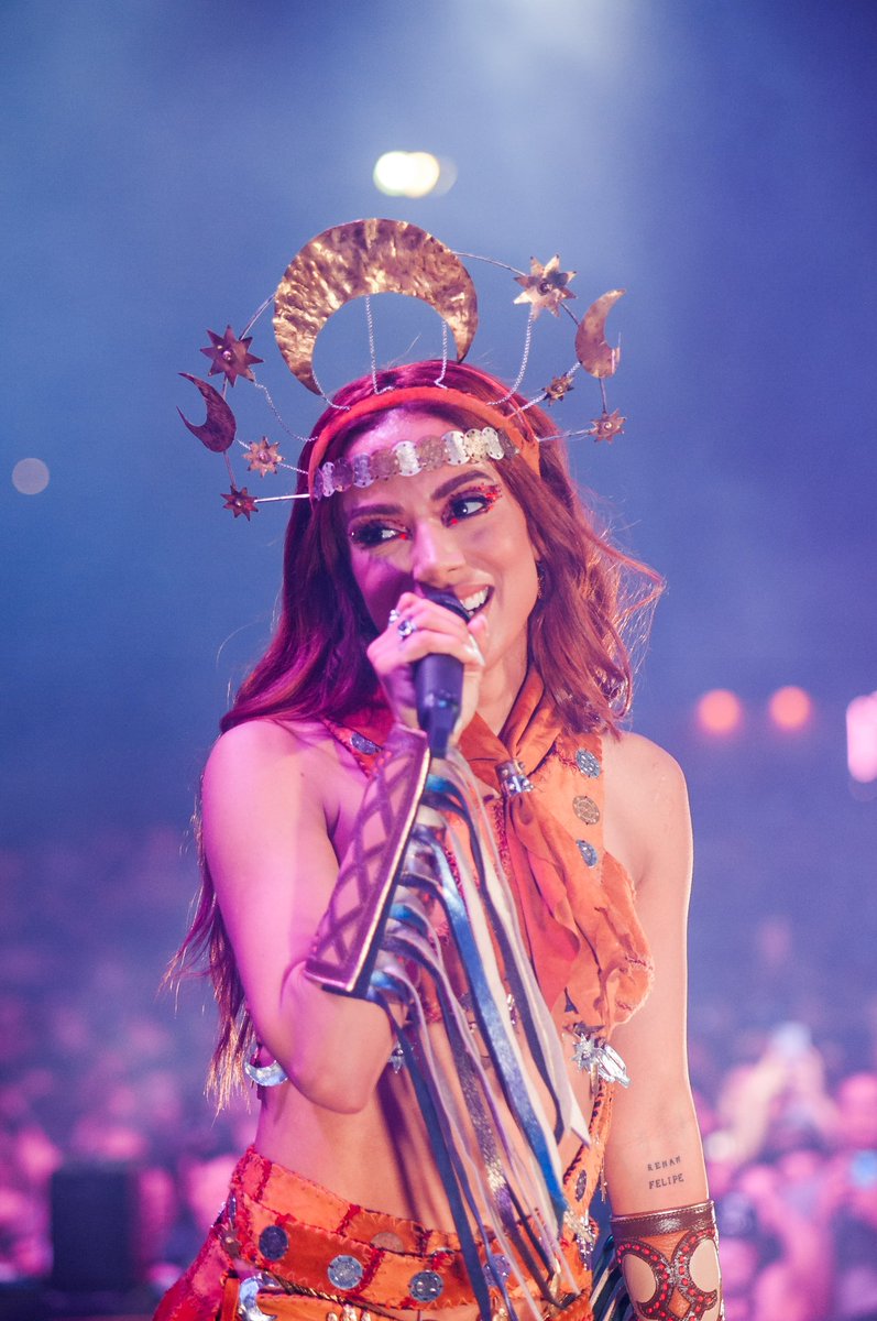 QGdaAnitta's tweet photo. 🚨 MUTIRÃO IHEART AWARDS 

📍META 4 MIL TWEETS 
 
  RTs = VOTO

#Envolver #TikTokBop #iHeartAwards https://t.co/dBprnzbTpe
