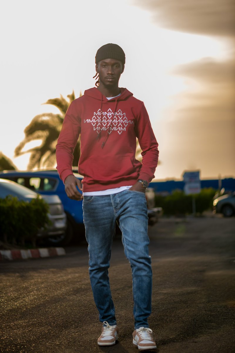 africanstylee's tweet photo. Hoddie rouge ✨✨
Prix : 15.000cfa
Taille Dispo : L XL XXL
Unisexe✅
#swear
#capuchon
#hoddie
#pull https://t.co/T05iXAkbiV