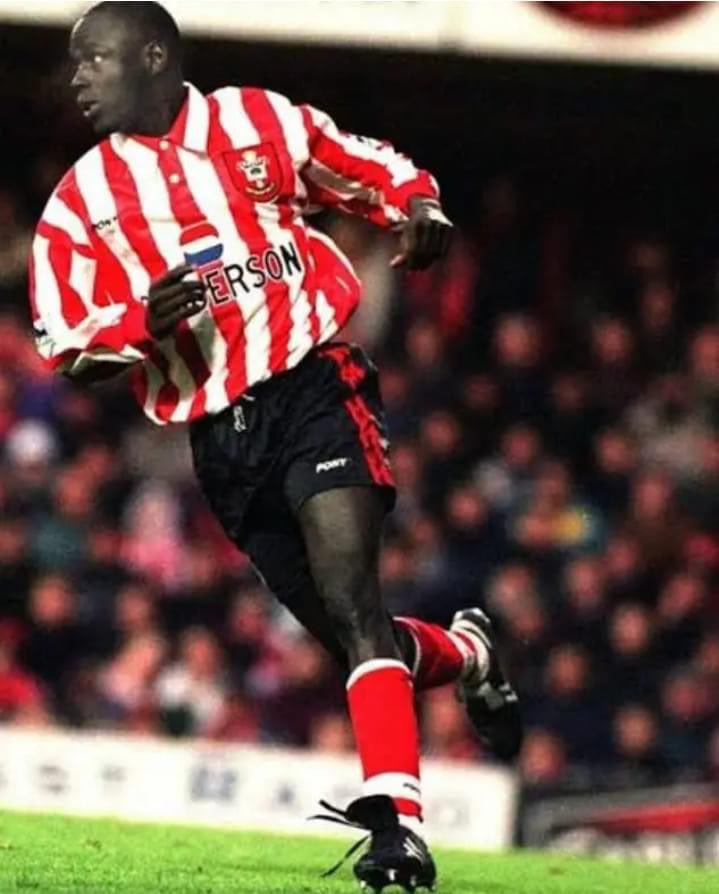 DJXRAY77's tweet photo. The legend that is Ali Dia 🤣
@premierleague #AliDia https://t.co/fe4IJqZOZf