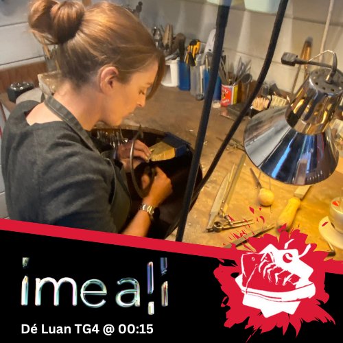 CladdaghDesign's tweet photo. Delighted to be featured in special episode of Imeall dedicated to Brigid, goddess & saint
Airs tonight at 00.15 & tomorrow at 19.30 on TG4. Thanks to @redshoe_tv
#imeall #brigid #StBrigidsDay #brigidscross https://t.co/JcWMqZ6nXm