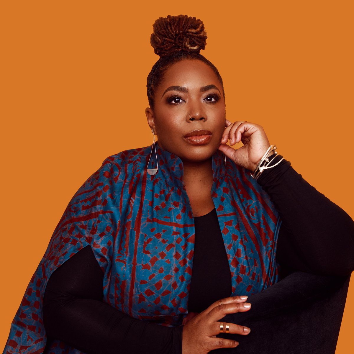 ApolloTheater's tweet photo. #APOLLONEWS: Fatima Jones (@empress718) has been named the Apollo Theater’s first Chief Marketing and Communications Officer! 

Click below to read the full announcement and join us in sharing our congratulations! 🎉🎉🎉

https://t.co/EGnQbgg6xa https://t.co/MSkvQezbxr