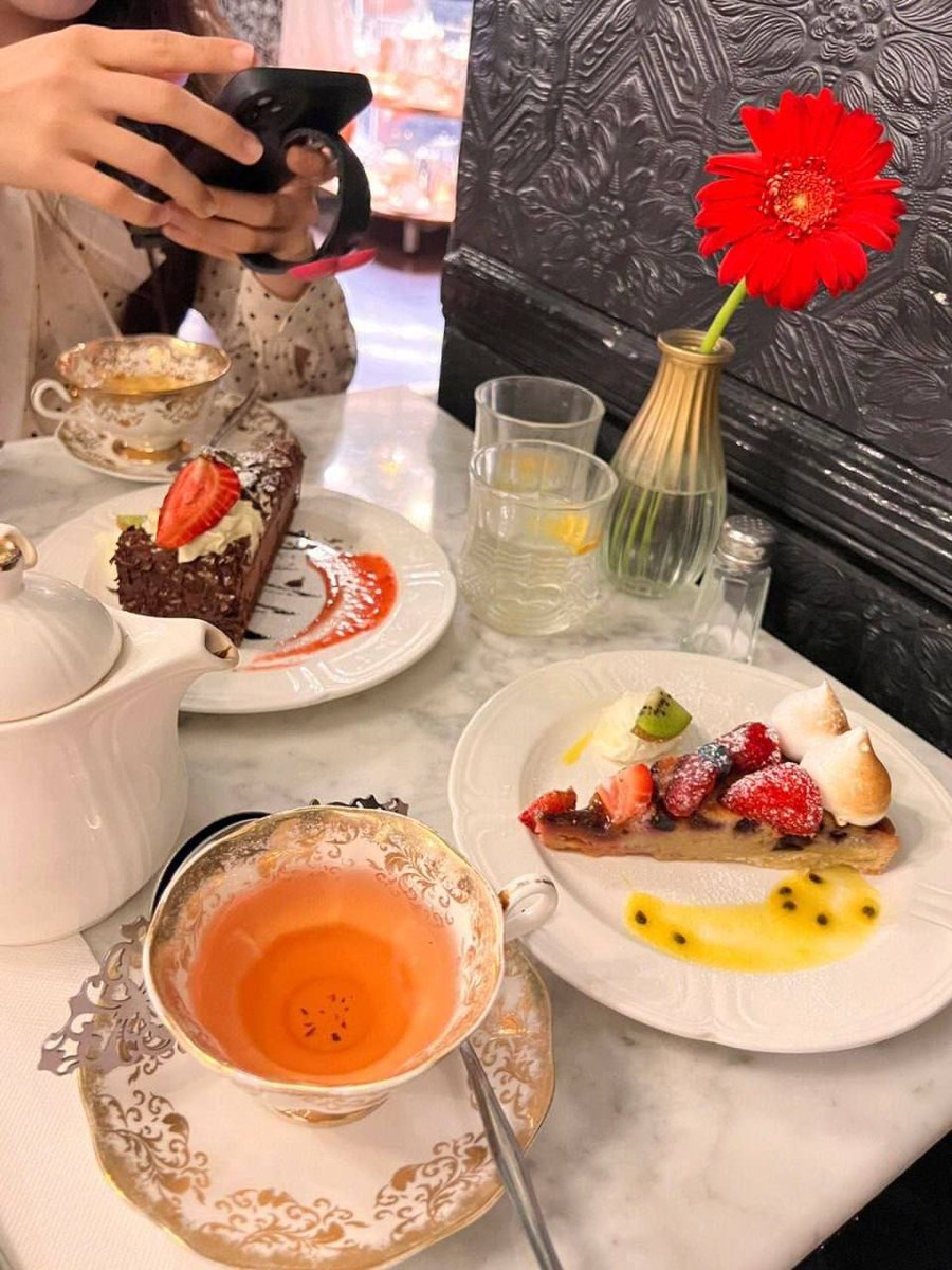 hanth22's tweet image. Listen to music and enjoy afternoon tea. Very comfortable state! 🥰