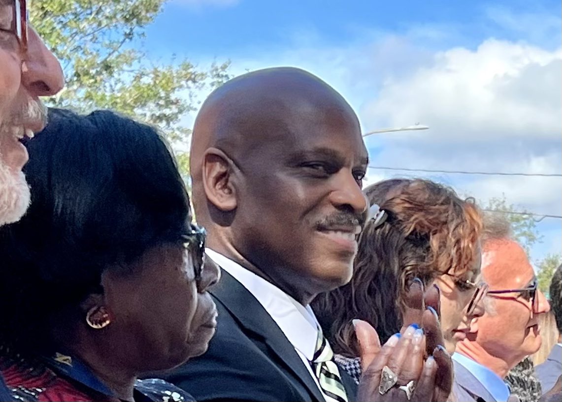 StPetePD's tweet photo. #stpetepd was proud to have Mayor Welch recognize Ret. Detective Anthony Peterson as an exemplary city employee during the State of the City speech today. #stpetepd Honor Guard also participated! https://t.co/ba1igZpnUp