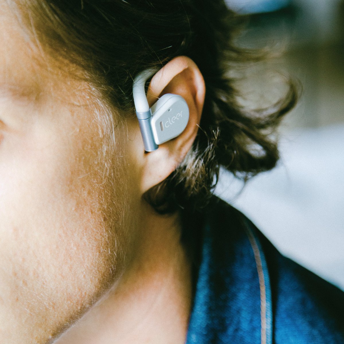 Arc provides excellent open-ear sound quality with all-day wearing comfort. Shop now: bit.ly/3jeVal8