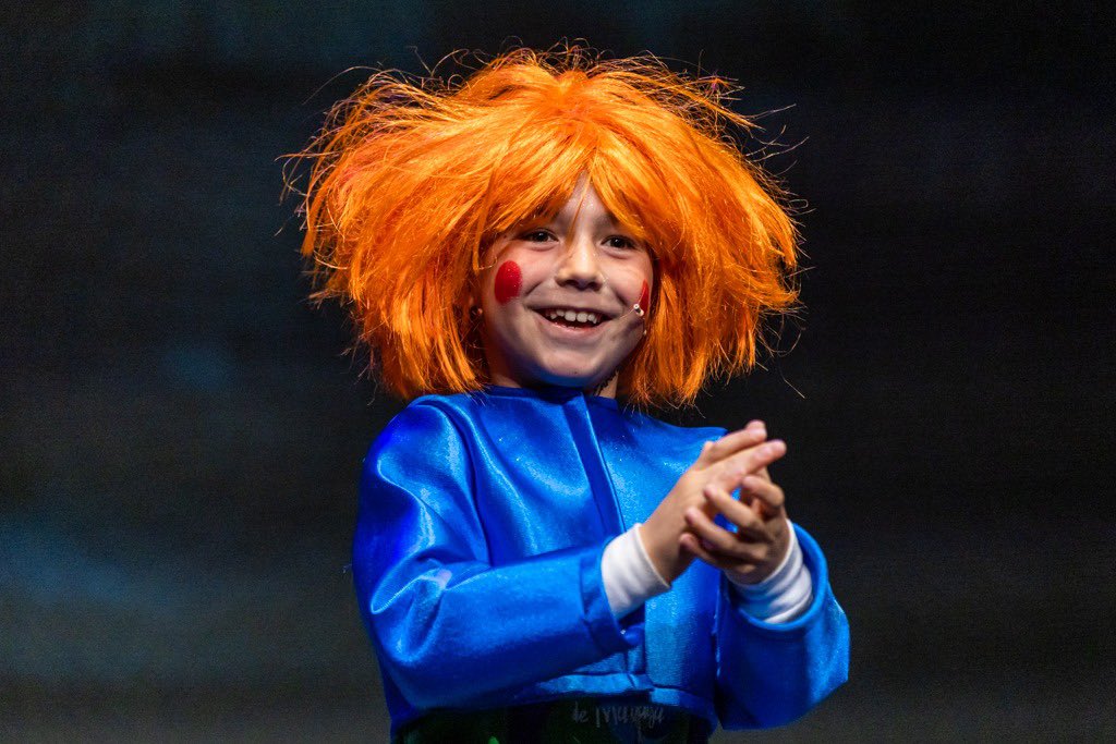 🎭 Ya se despide del escenario <a href="/Alvaritoplaza15/">Alvaro Díaz Plaza 🟡</a> con su romancero infantil ‘El nieto de Momo’, haciendo historia en nuestro #CarnavalMLG 🎉👏🏼

“Que no, que no, 
que no me da la gana,
que no me voy de aquí
hasta por la mañana”

#COACMLG