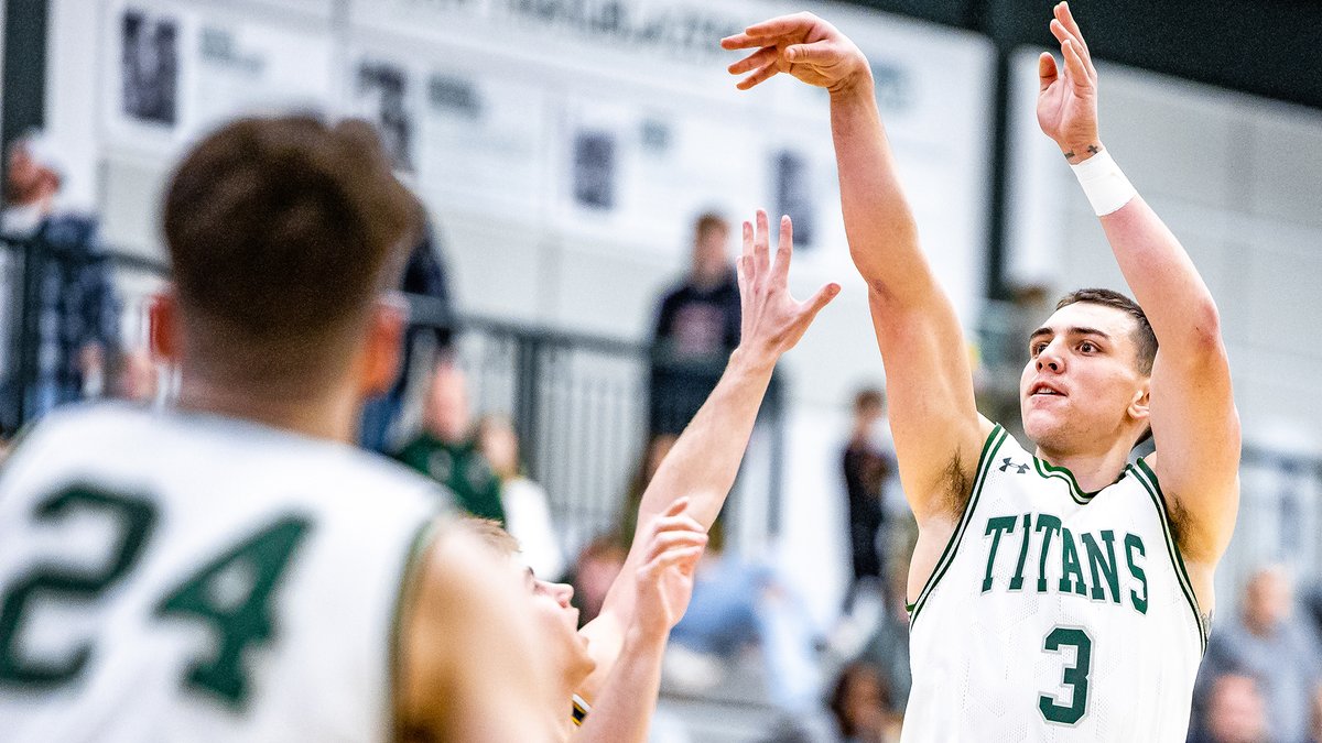 CCIW_Athletics's tweet image. .@IWUBasketball senior Lucas Heflen is the CCIW Student-Athlete of the Week in Men’s Basketball, the league office announced Monday afternoon. 

Heflen averaged 19.0 points and went a combined 15-for-29 from 3-point range in three starts.

Story ➡️ bit.ly/3kSaeWj