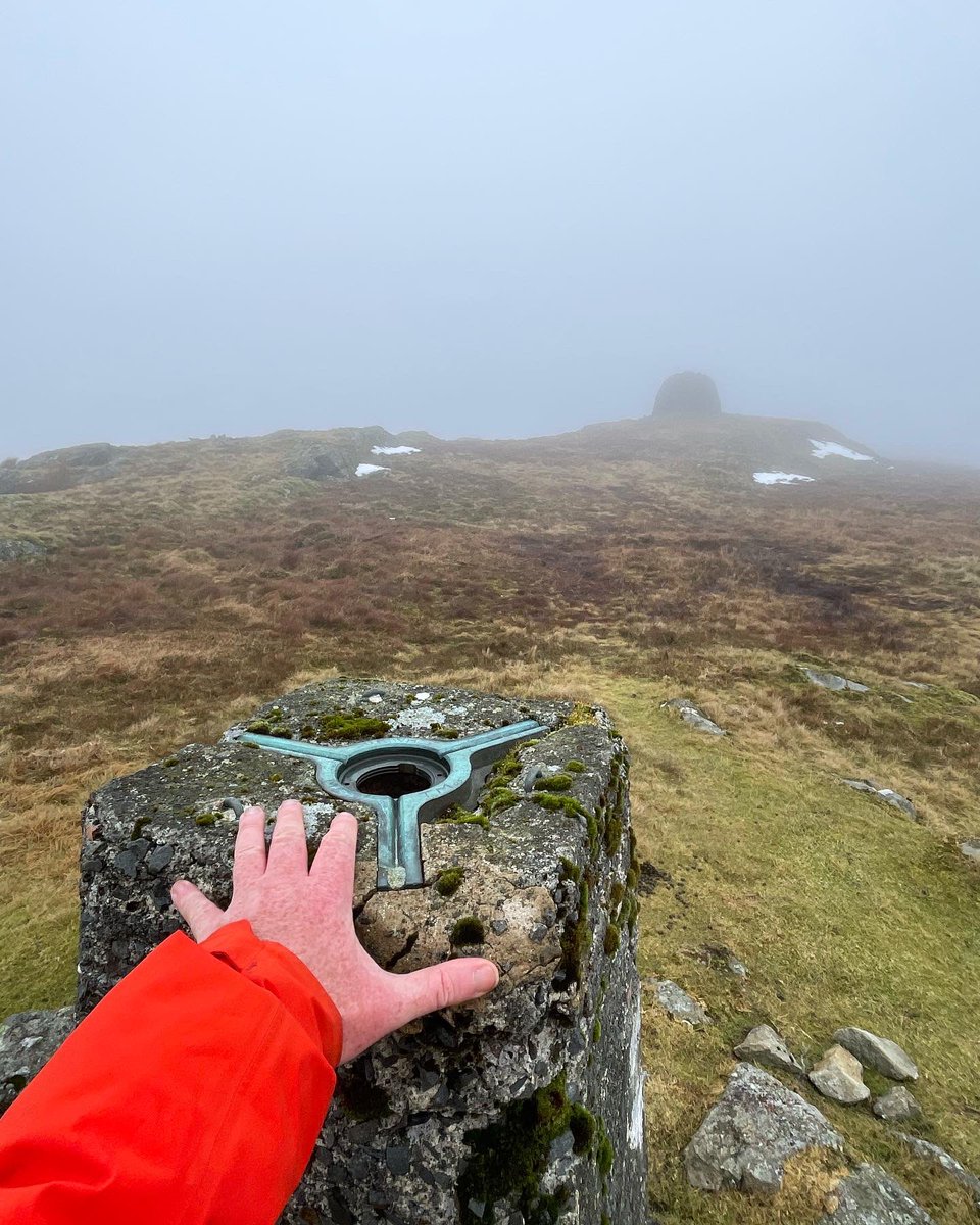 An excellent solo 3 days spent in mid Wales - 36.1 miles (58km), 3 days, 4 routes, 11 Welsh Mountains (Nuttalls). 🏴󠁧󠁢󠁷󠁬󠁳󠁿
#cambrianmountains #pumlumon #mountains #nuttallbagging #wales #welshmountains #hiking #adventure #hikingadventures #ordnancesurvey #getoutside #hike #mynyddoedd