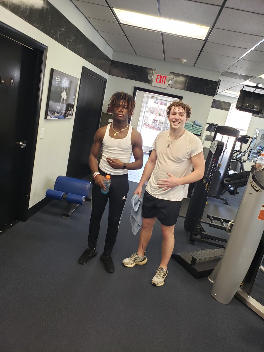 Dues paid today <a href="/logan_coldren/">Logan S Coldren</a> guest appearance by HIM <a href="/datkid_2/">BJ Jones</a>..who's next?? #WORK #FixFitness