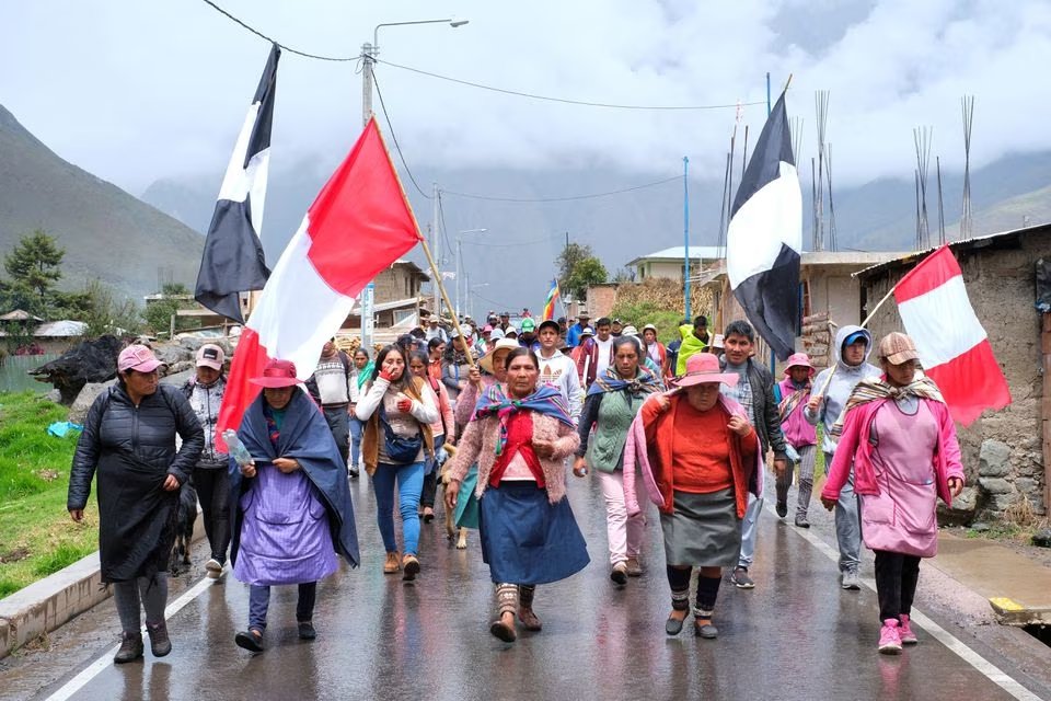 ARJourdan's tweet photo. 'I am Inca blood': Peru protests fire up a divided nation
https://t.co/lF1dygsYDb @AlexRamiroV @MomoMachicao @Reuters https://t.co/5SuKslMSKo