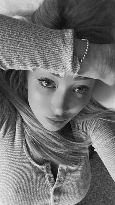 I&rsquo;d look prettier covered in ur cum 😇 https://t.co/9yDfh7Wkuz