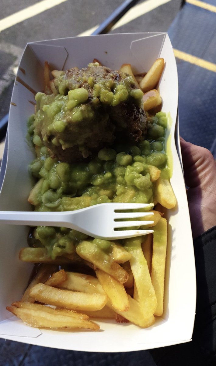 Faggots, chips, gravy and mushy peas at Coalville town (<a href="/CoalvilleTownFC/">Coalville Town FC</a>) 

💷 £6.50