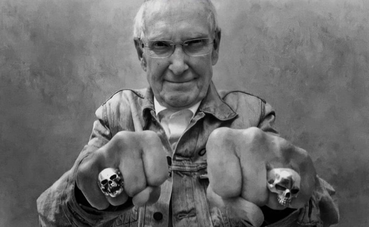 MetSince1981's tweet photo. El Sr. Ray Burton, un día como hoy estaría de cumpleaños, mucho respeto y un gran abrazo al cielo.
Siempre en nuestras memorias de este gran señor y orgulloso padre. 
#Metallica #RayBurton #CliffBurtonFamily #FifthMember #MetFans #MetFamily #METALLICASince1981 https://t.co/O8M1cbVztW