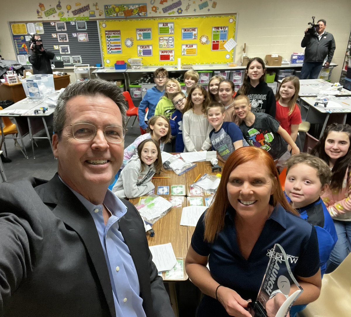 DavidDimmett's tweet photo. Today, I had the honor of presenting the National #PLTW Launch Teacher of the Year Award to Amber Pitts at Central Elementary in @SVSchools! Congratulations, Amber and the amazing educators at South Vermillion Community School Corp! https://t.co/9721GjtPr1