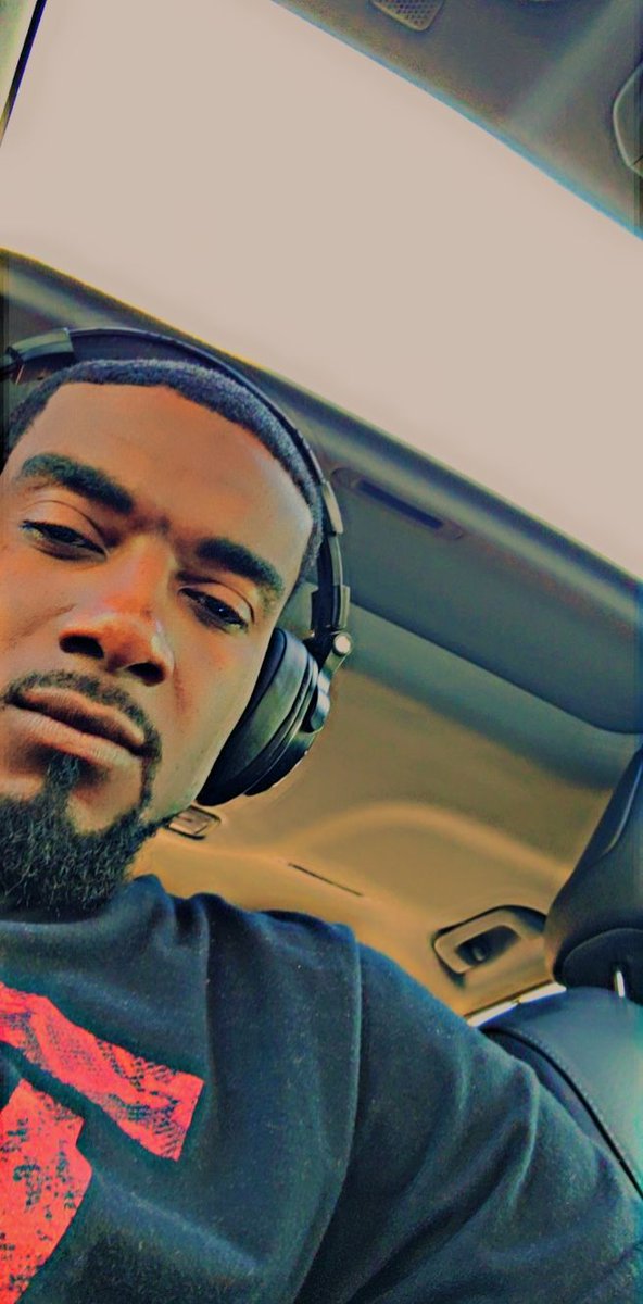 haitianJ_the's tweet image. What's up squad 🤟🏾🎼💭 bad news since yesterday The beats, not touching my spirits I don't want to force it so I'll be taken this Monday off 🤷🏿 who knows we got till Wednesday like I've done in the past #luvyall #HaitianJMonday's