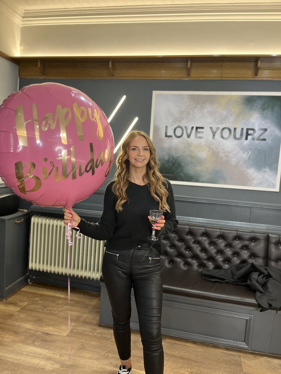 RachelM27609's tweet photo. Can we do the weekend all over again……Kat’s 40th birthday celebrations 💕🥂@katglackin https://t.co/D7IrWXD4Lv