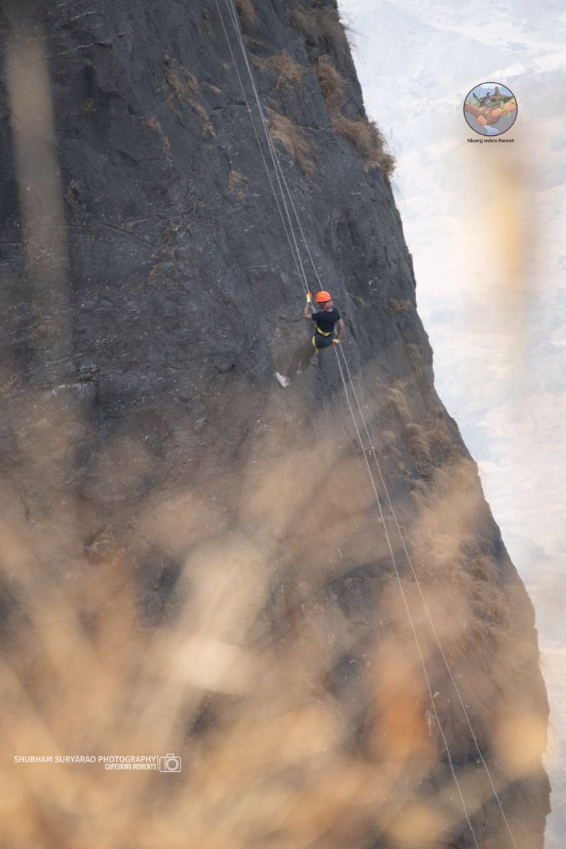 Scorpio66645's tweet photo. Anyway..
Rappelling ✅ #300ft https://t.co/Etz9myCNKx