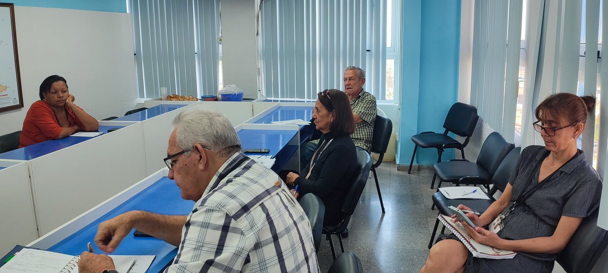 JuanaM_Pantoja's tweet photo. HOY| Balance de Trabajo 2022 de la dirección jurídica y de relaciones internacionales de @CubaONEI. Se debatieron temas como: el perfeccionamiento de los procesos estadísticos, el avance en el Plan Legislativo de la Oficina, el desarrollo de las premisas del SiGob, entre otros. https://t.co/QXoG9GQoyk