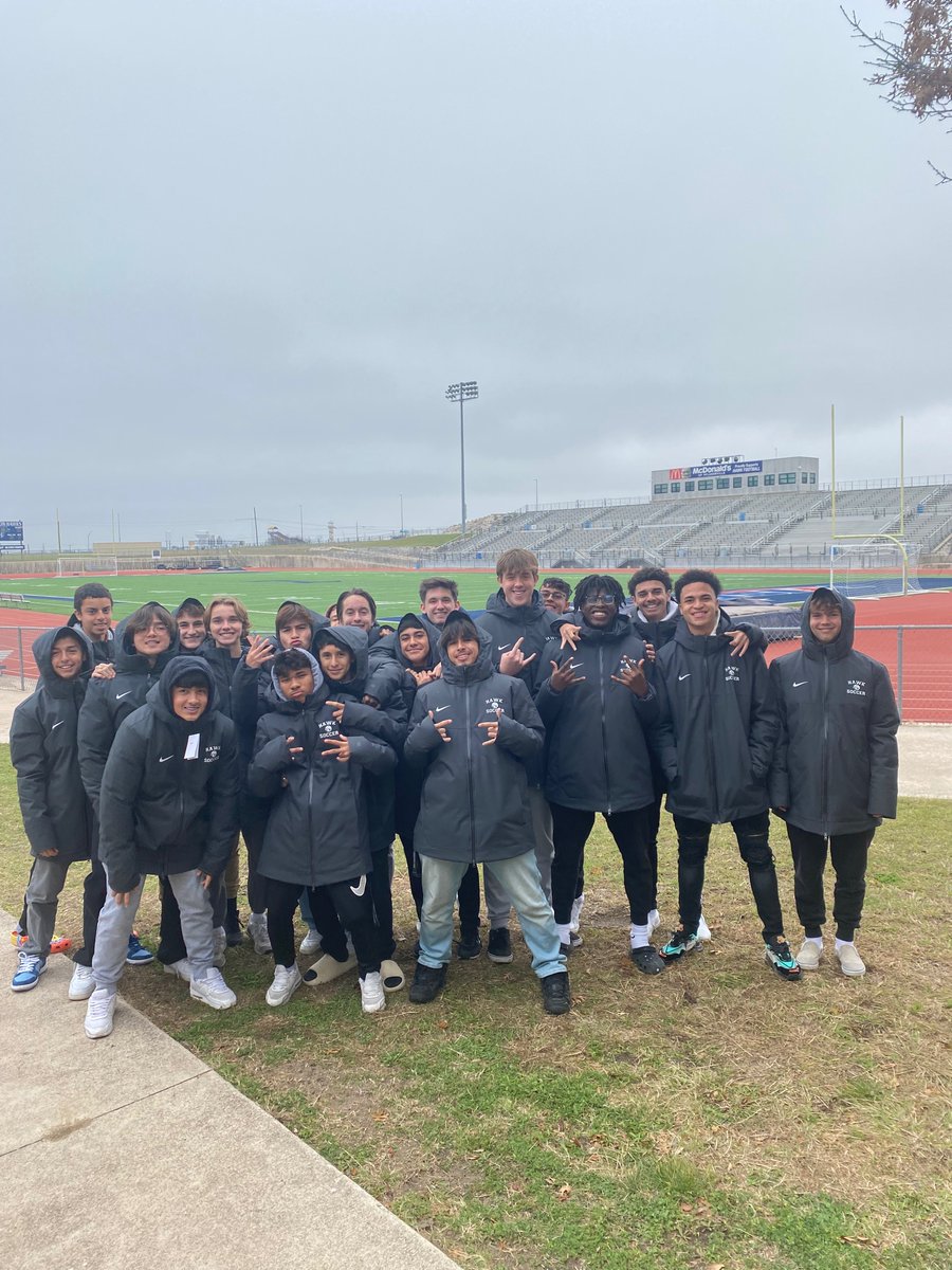 HAWK_BoysSoccer's tweet photo. what a week to get our parkas delivered. thank you booster club for your help. 

@ffcozona59 @HawkNationHHS @PfISDAthletics @gohhshawks https://t.co/rkw5d2he8I