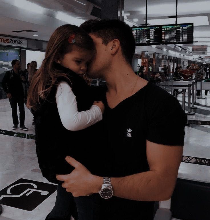 BrattLewiss's tweet photo. Mi hija es lo mas bonito que existe https://t.co/wp6abx8j42