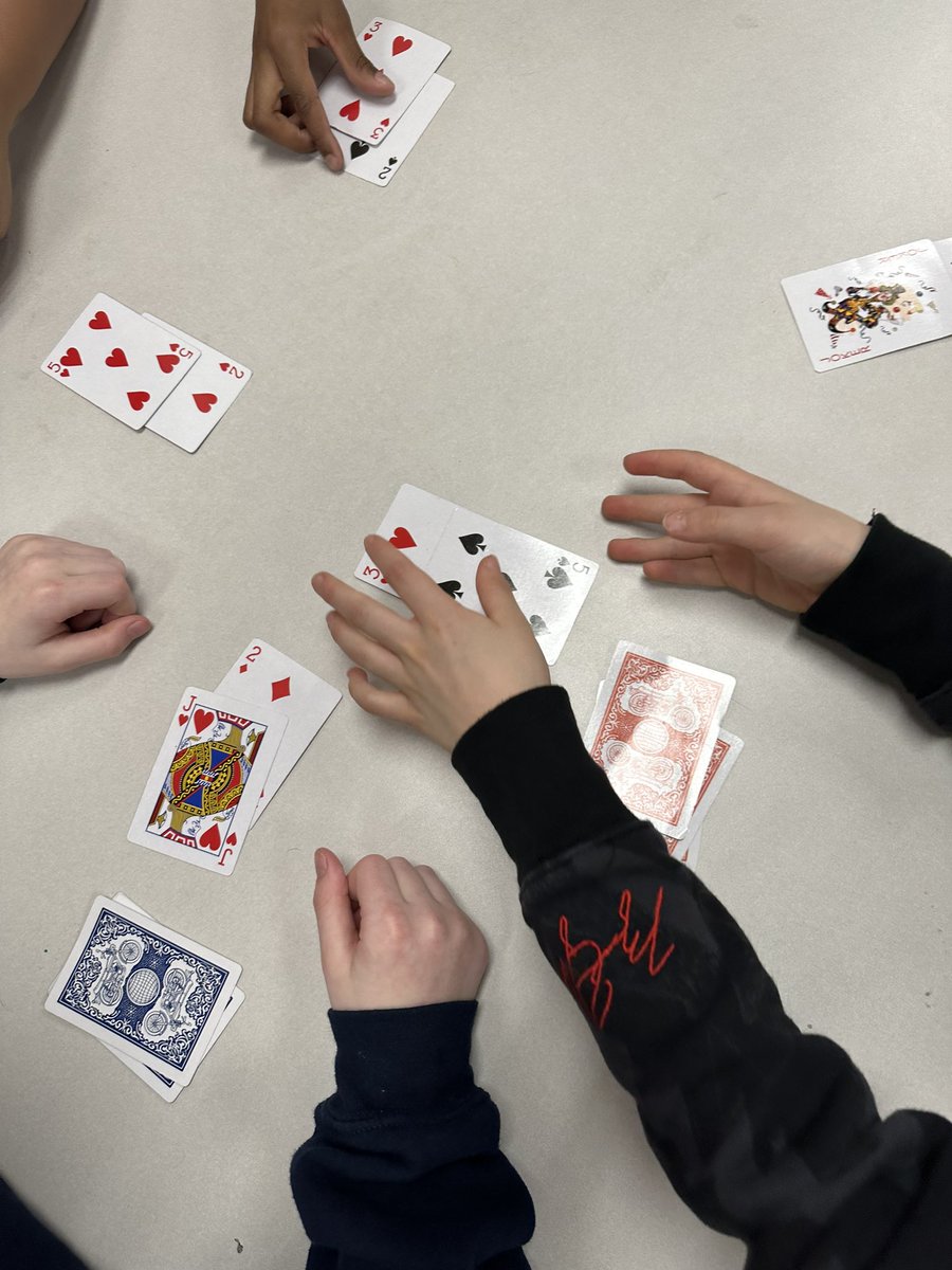 A little fraction poker today during WIN. Comparing fractions with rich math discussions for the win. <a href="/Lead_Mine/">Lead Mine Elementary</a>