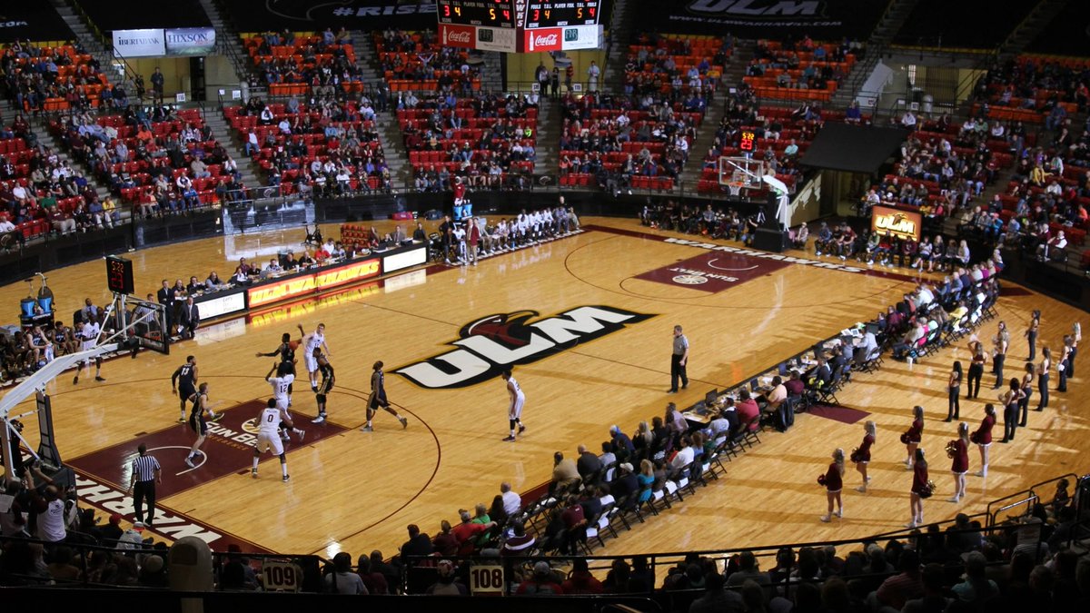 Blessed to receive my 2nd D-1 offer from University Louisiana Monroe @marquel_sr @CTtigershoops @MRSMURR74825356 @ULMWarhawks