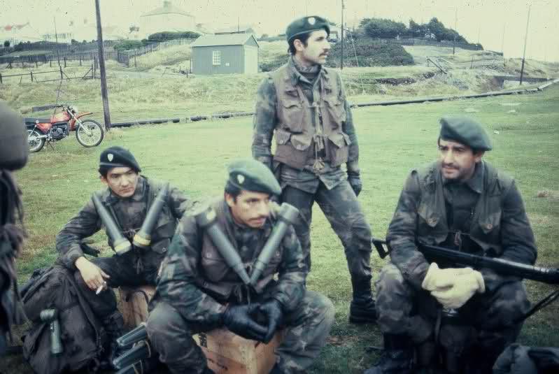 daytonaAUG's tweet photo. Argentinians during the Falklands War (1982) https://t.co/HDdYbiBpy6