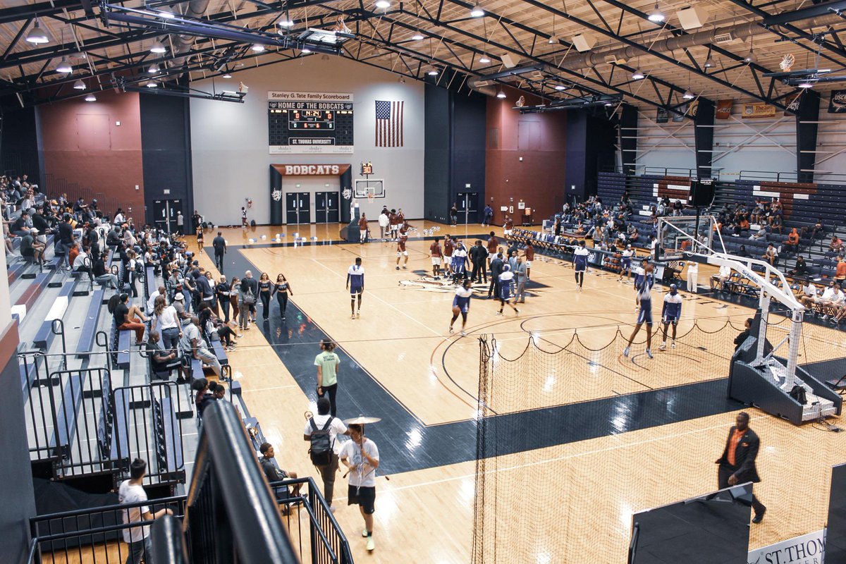 Calvin_W_3's tweet photo. Thanks @CoachACarty @CoachCrarey for the offer! Looking forward to building a relationship with you and the rest of the coaching staff @STU_MBasketball Go Bobcats!! https://t.co/fe9uH818QD