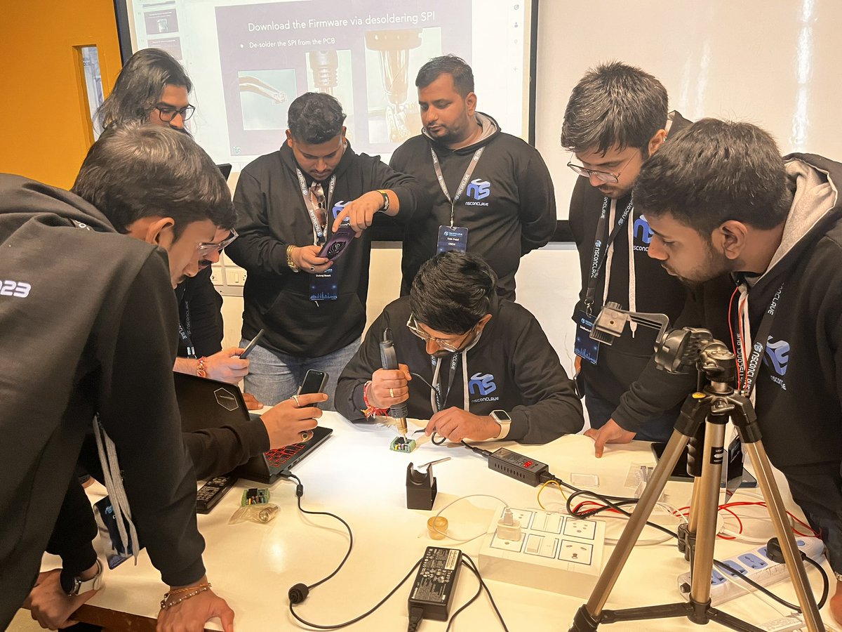 A big thank you to <a href="/JatanKRaval/">Jatan Kashyap Raval</a> for sharing their knowledge and <a href="/NSConclave/">NSConclave</a> for provide platform for knowledge sharing and helping me working my first iot project. your expertise made it all possible! 💻🙌 #iot #NSConclave2023
