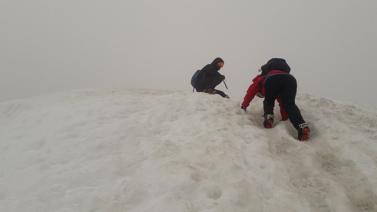 LakesWeather's tweet photo. The notorious exit on #swirraledge Steep hard icy snow above a long & rocky drop. You need the tools & skills to stop a simple slip or trip becoming a long & painful tumbling fall #crampons #iceaxe #summitsafely #beadventuresmart Zac https://t.co/l6t1PpBWvI