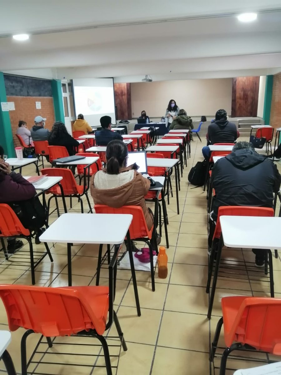 oficial_74's tweet photo. Jornada de acompañamiento fase intensiva, Epo 74 recibiendo a las ponentes Mtra. Elvira Santillan Guzmán y Lic. Cesia E. Zamora, de la supervisión escolar De educación especial E027, con el tema "La escuela inclusiva". @jorgegalileocv @NoeOrtegaCamac1 @dbg_epoem https://t.co/pPCJ0elgKt