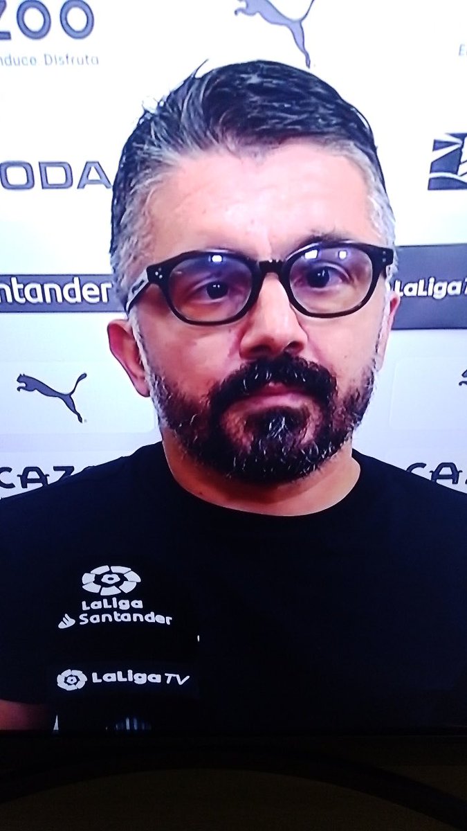 EuropaChe's tweet photo. | INFO @DepCOPEVaIencia | 🦇

🚨 El motivo de la DIMISIÓN de Gattuso ha sido una fuerte discusión que ha tenido con Corona.

😠 "No veo que se estén cumpliendo vuestras promesas* dijo Gattuso. "Cómo vas a ver algo si estás BIZCO" respondió Corona

🔵 Aquí, los detalles @COPE https://t.co/UgRrrXlyby