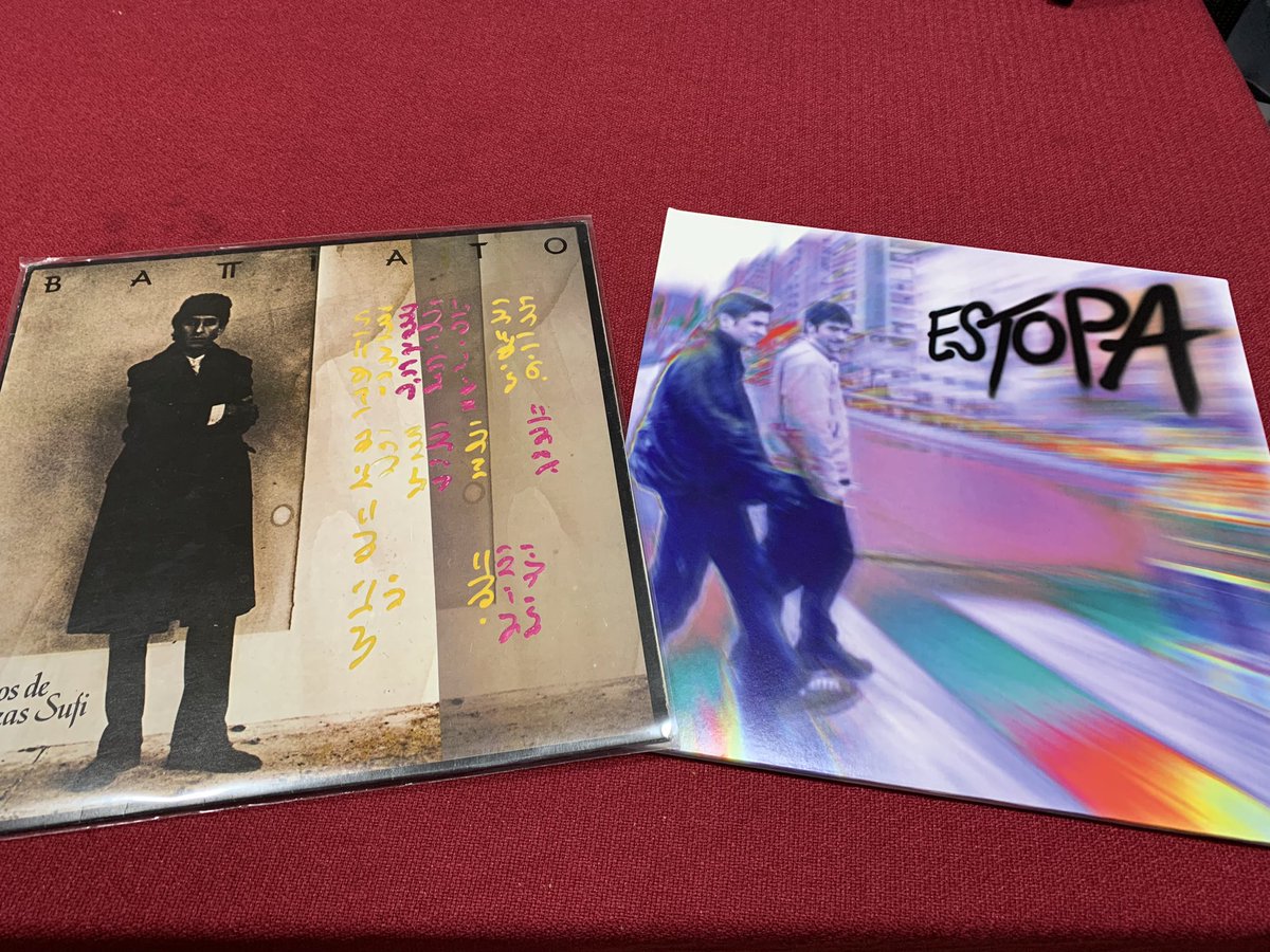 A veces lo que un muchacho necesita es ducharse, arreglarse y salir a comprarse unos buenos vinilos